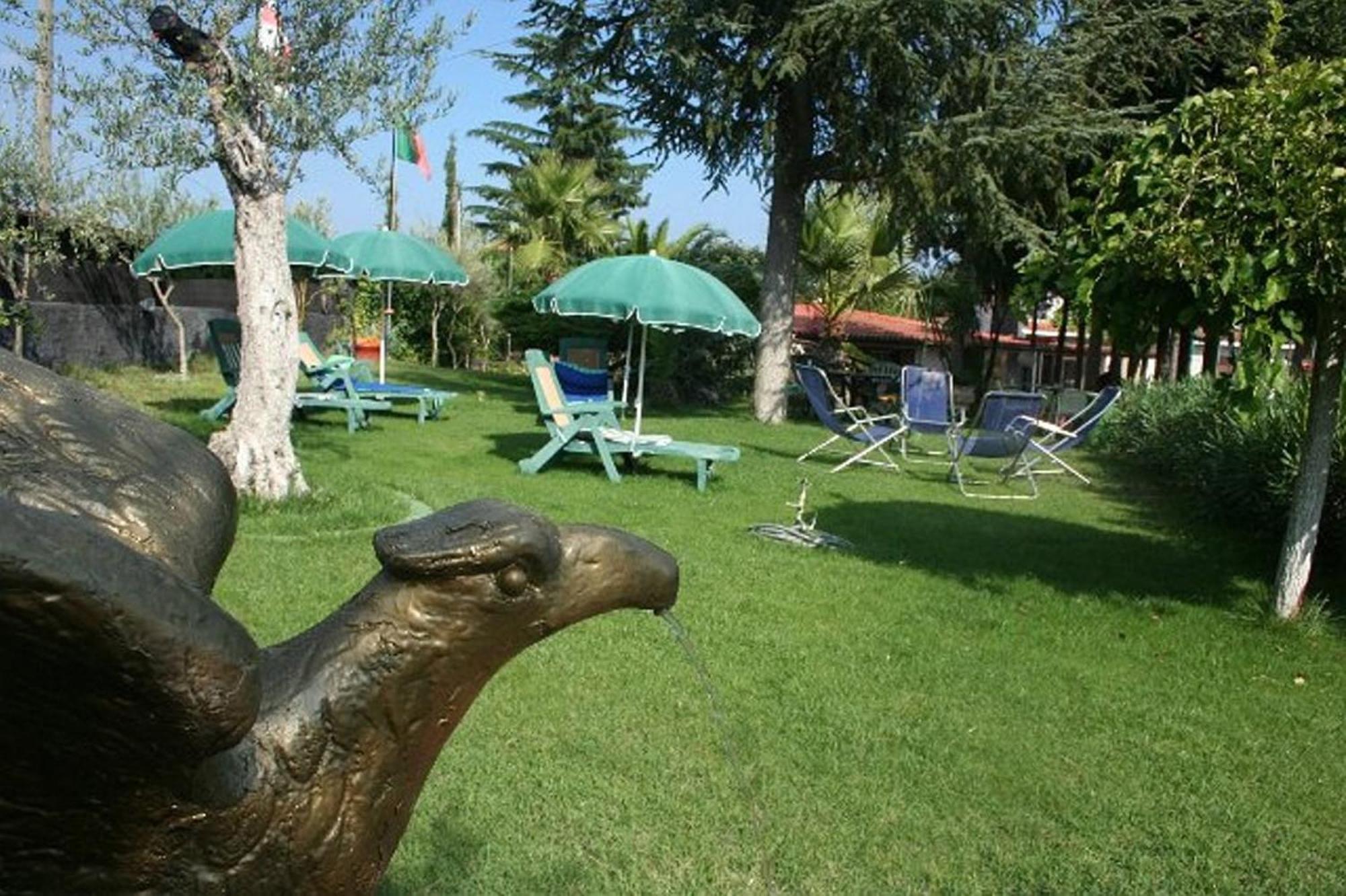 Bed and Breakfast Parco Delle Tre Fontane Nicolosi Exterior foto